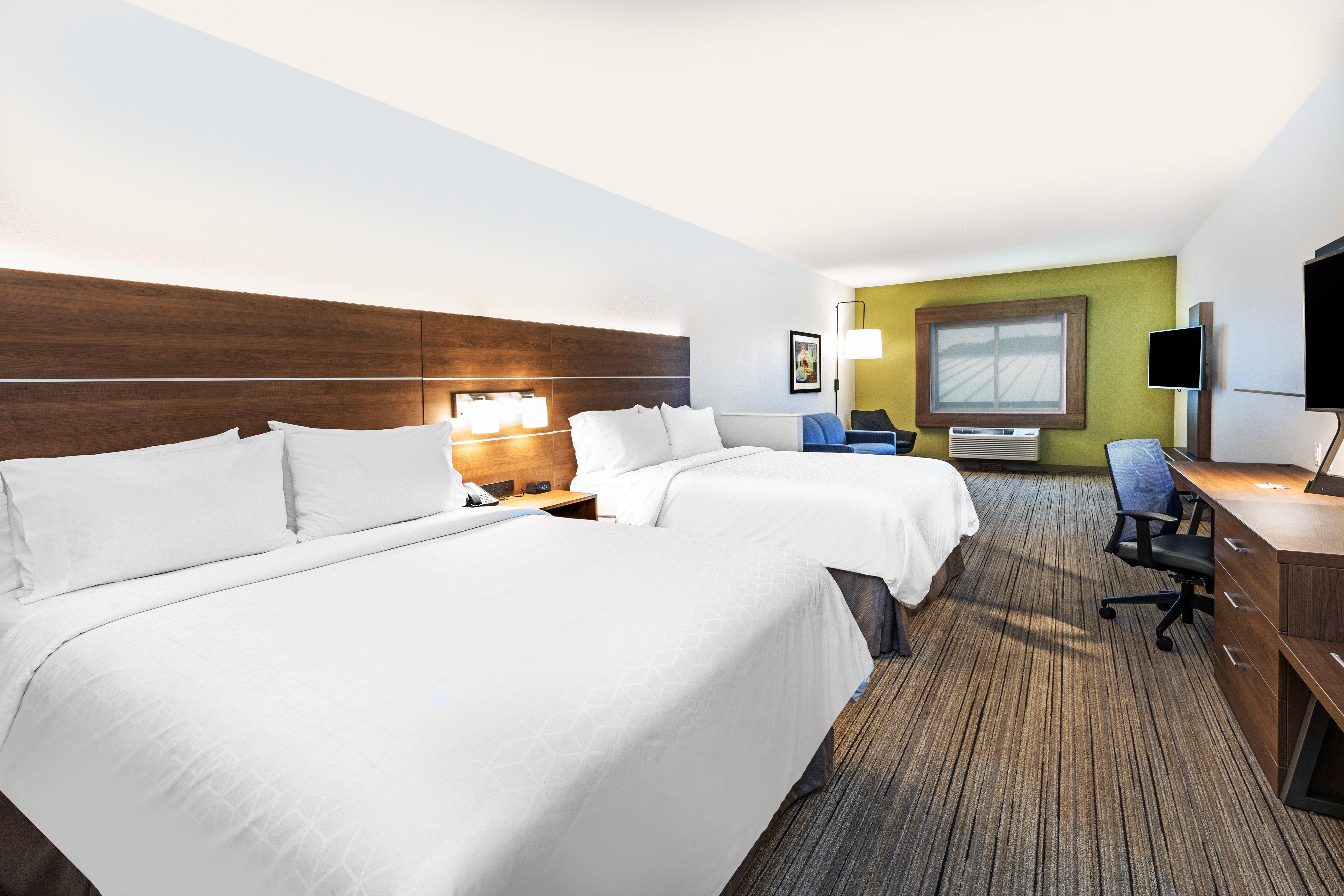Holiday Express & By Ihg Hotel 2*