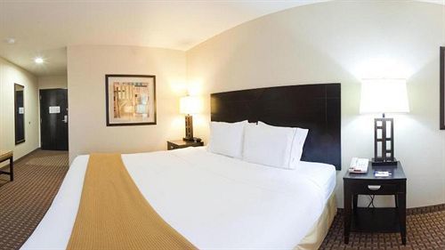Express & By Ihg